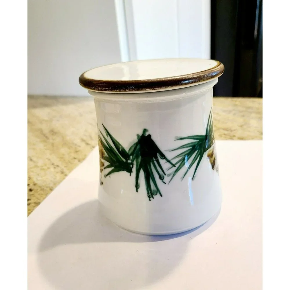Christmas Butter Bell Painted Pine Cones. Pottery Sign GP 99
